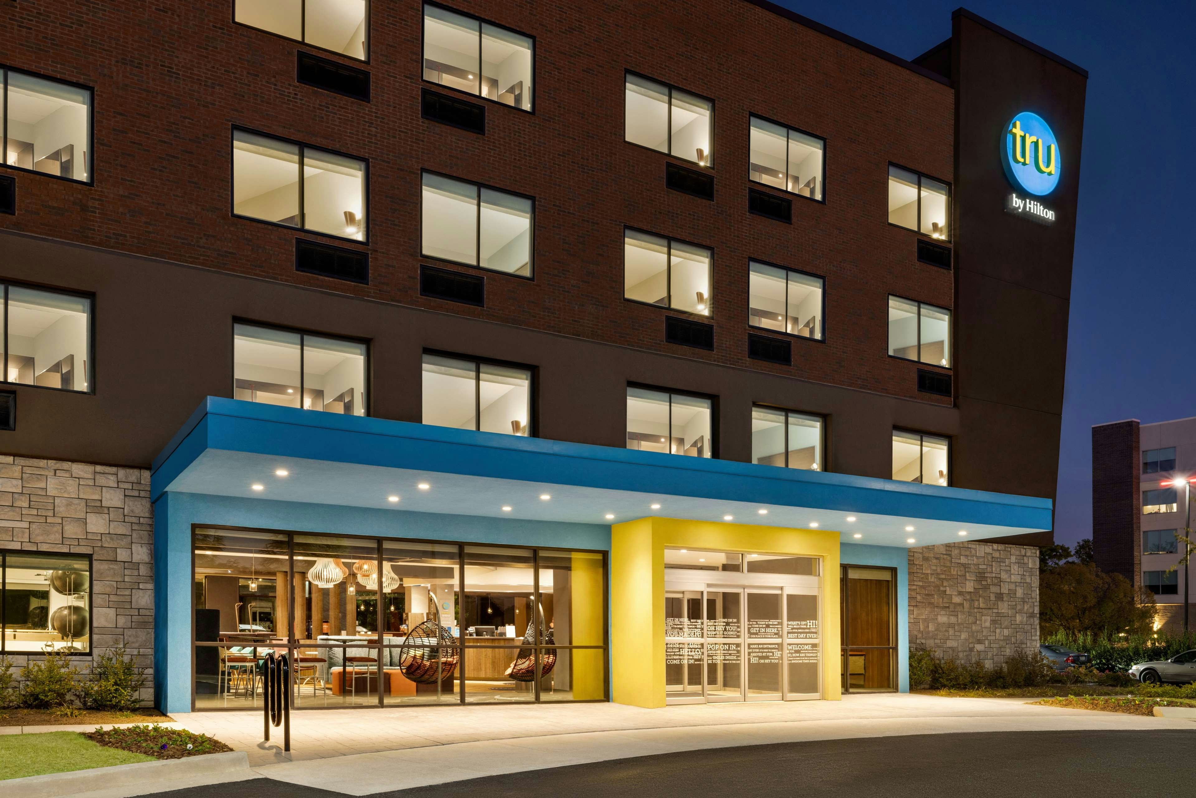 Tru By Hilton Lawrenceville Atlanta I 85 Sugarloaf Ga 1/28