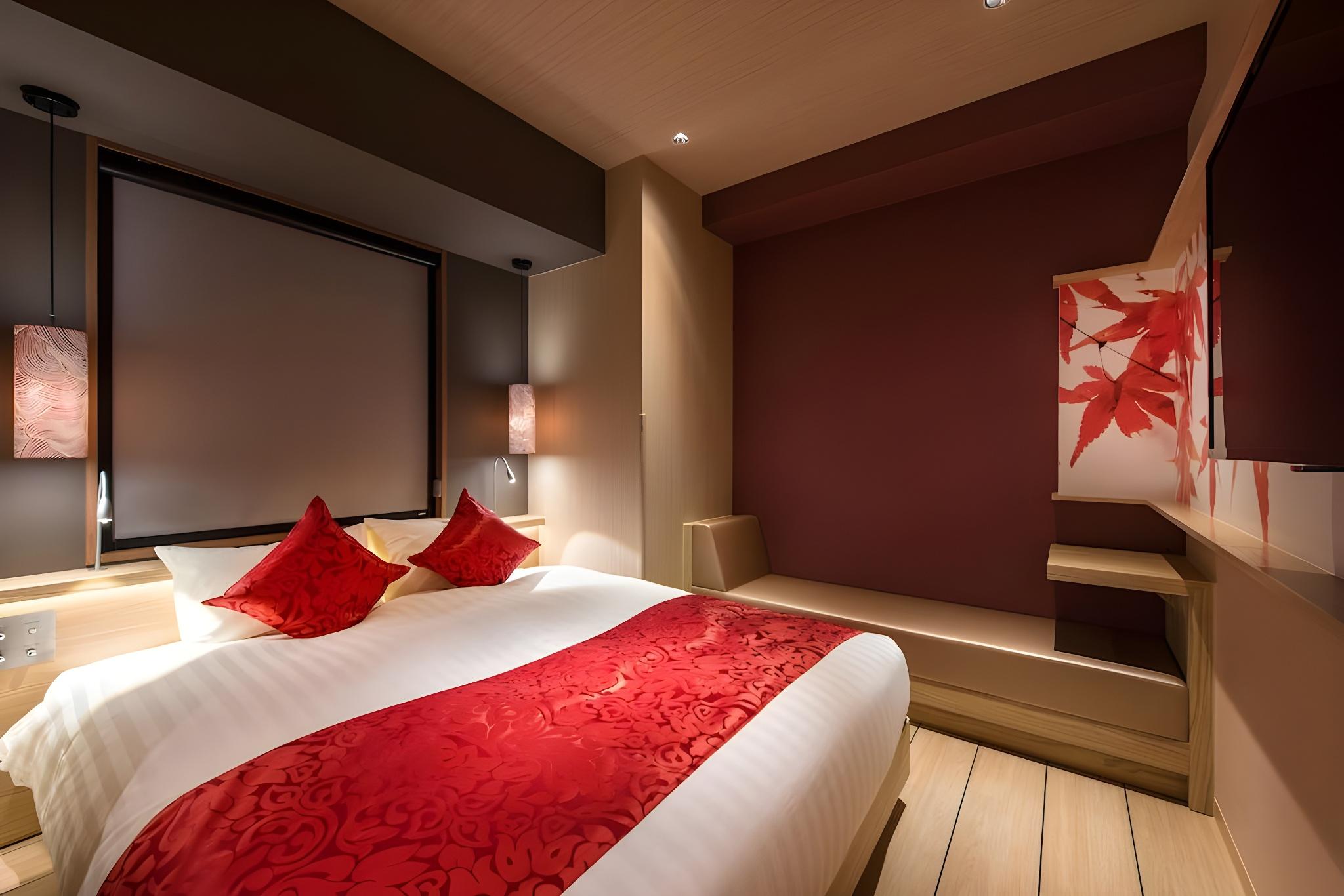 ROOM, DOUBLE BED