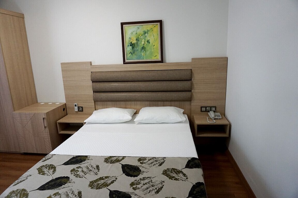 Hotel Mandalin 23/50