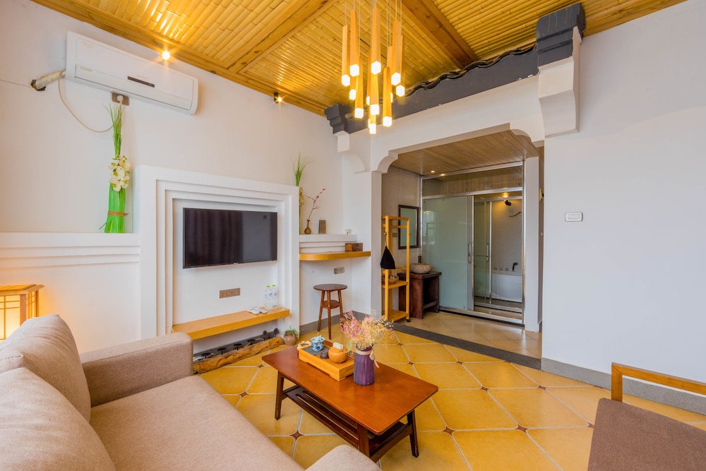 Shui Yun Ju Hotel Resort 33/49