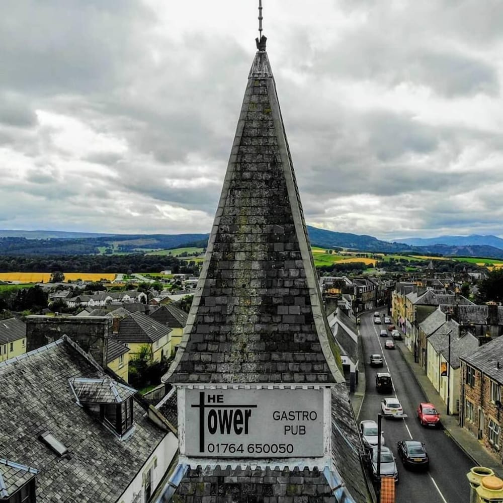 The Tower Gastro Pub And Apartments 29/37