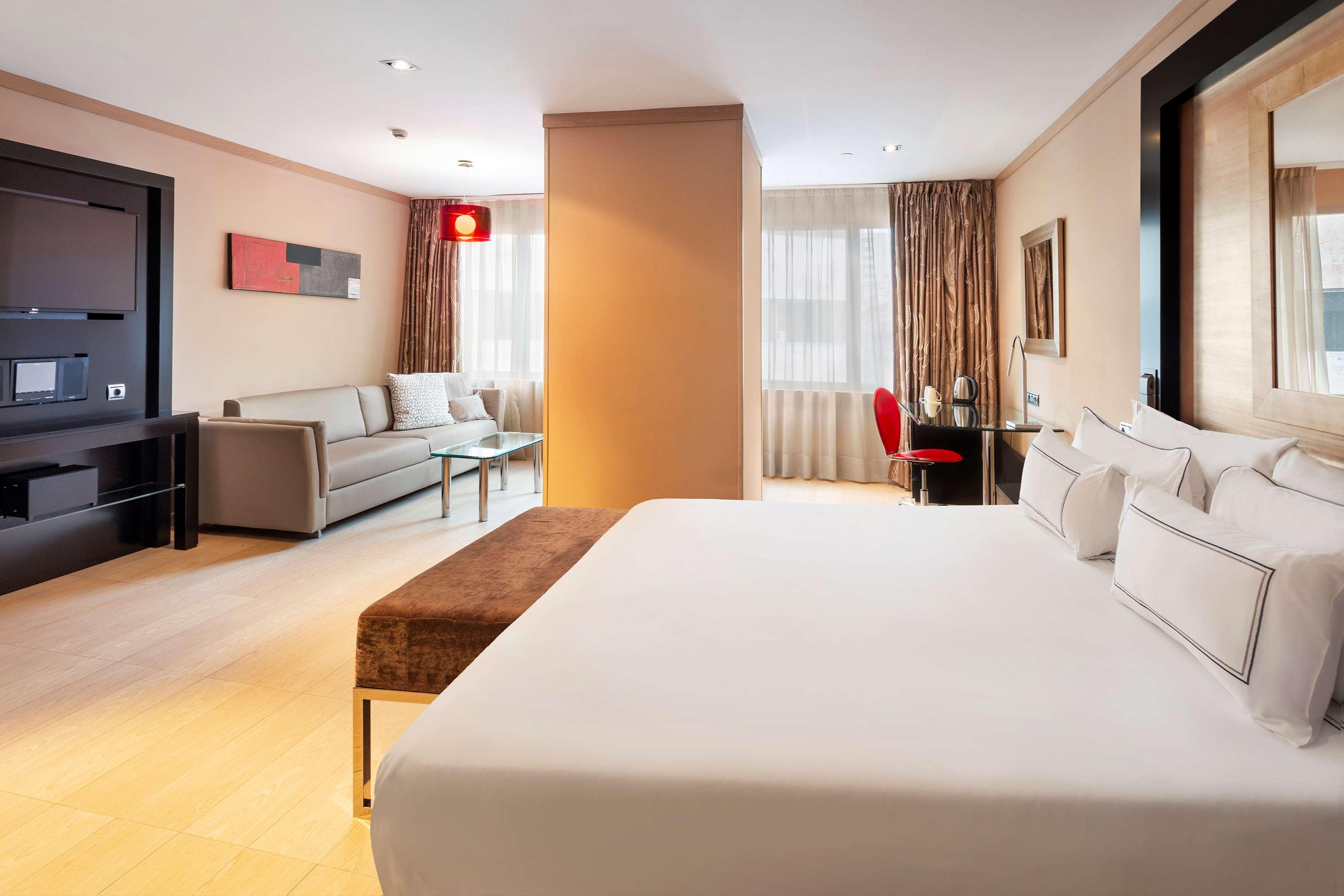 غرفة بريميوم بسرير مزدوج أو سريرين منفصلين، Melia Madrid Princesa Hotel 7/10