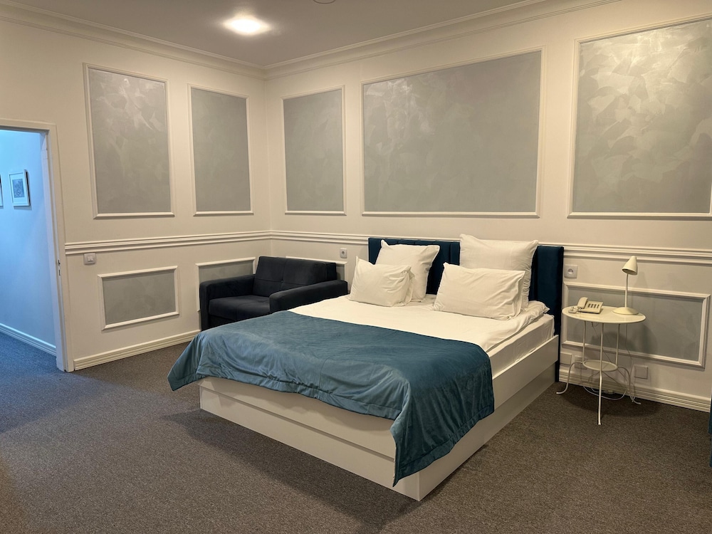 Two Seasons Boutique Hotel 12/50
