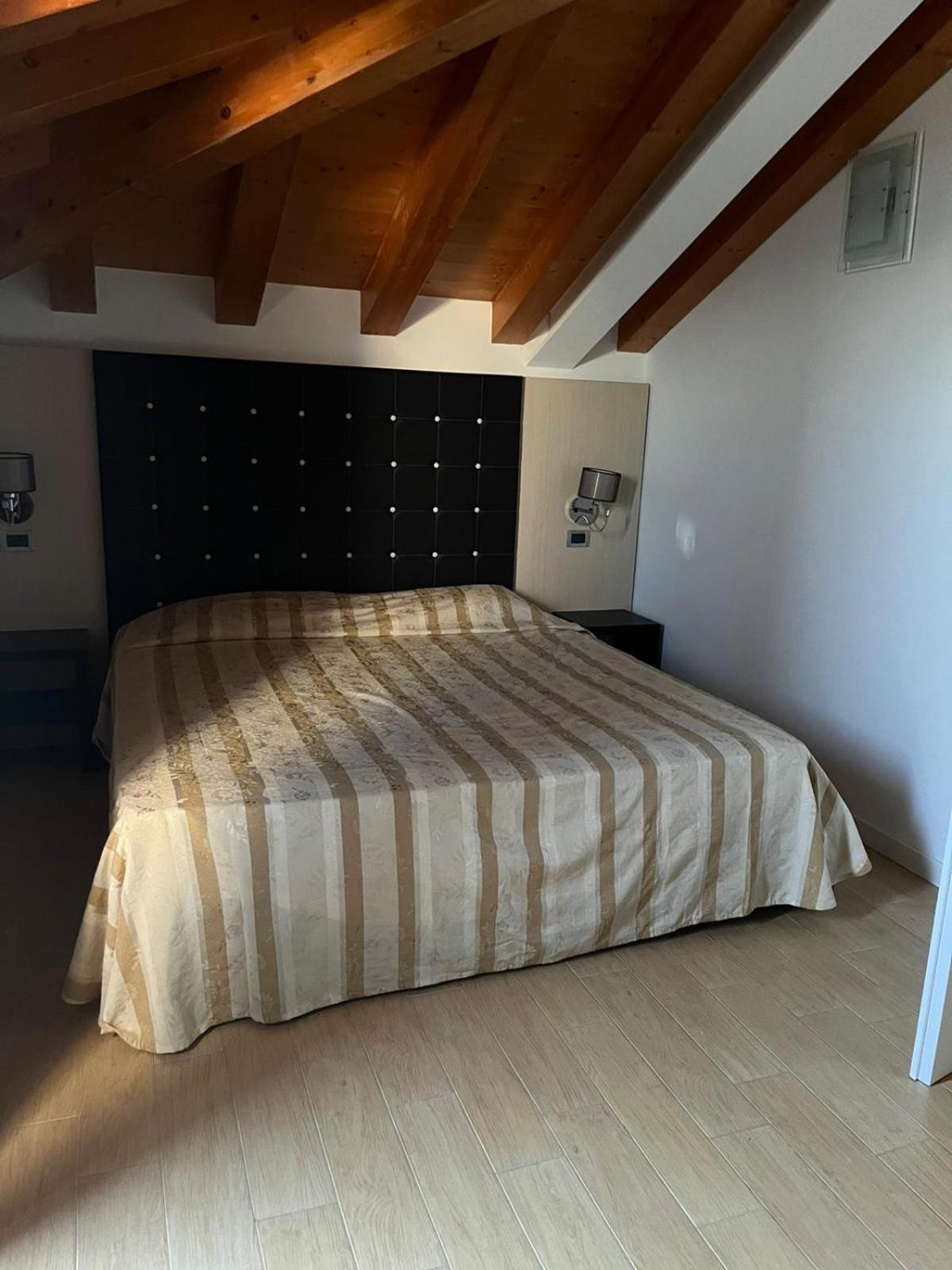 Family Suite, Balcony, AMBASSADOR 9/10