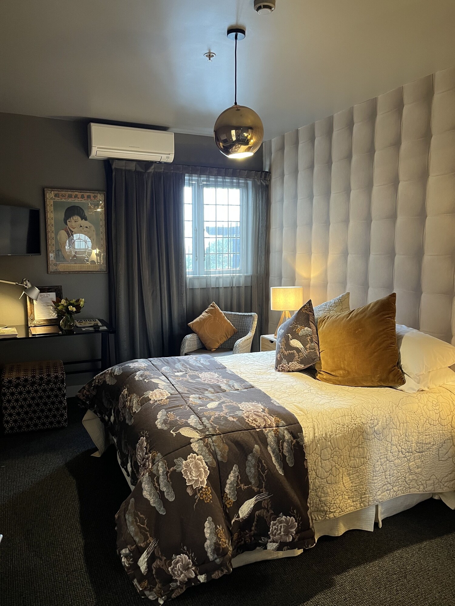 SUPERIOR, DOUBLE BED