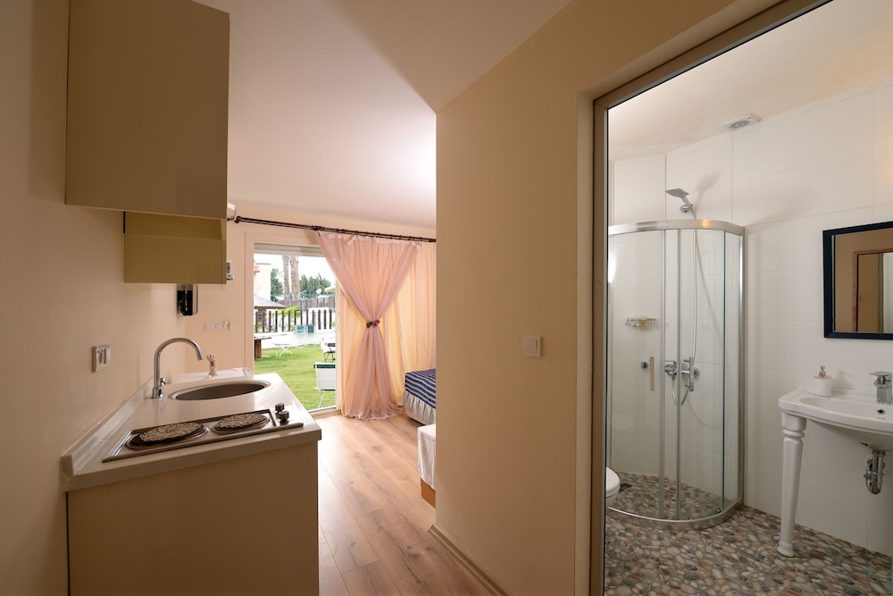 Destina Boutique Hotel 42/42
