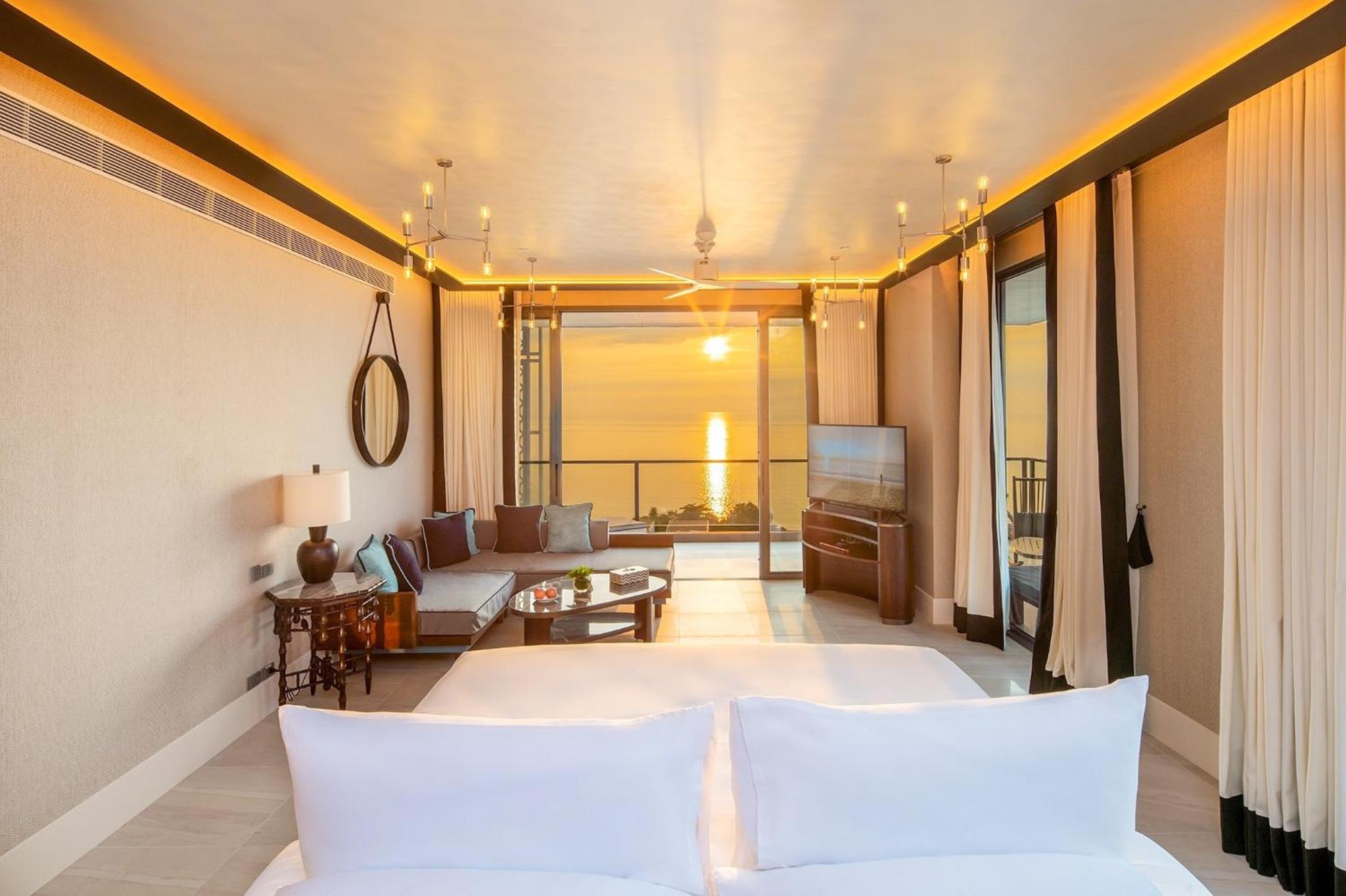 Grand, Suite, Corner