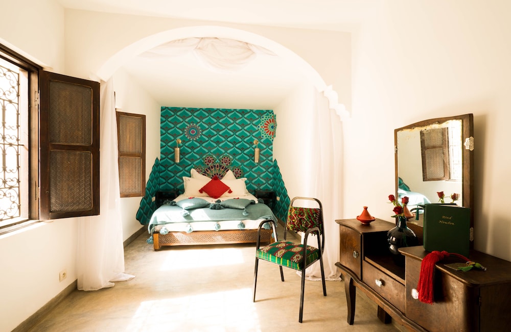 Riad Houdou 48/77