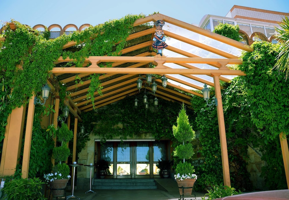 Hotel La Maruxina 3/32