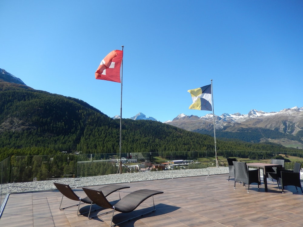 Hotel Schweizerhof Pontresina 58/68