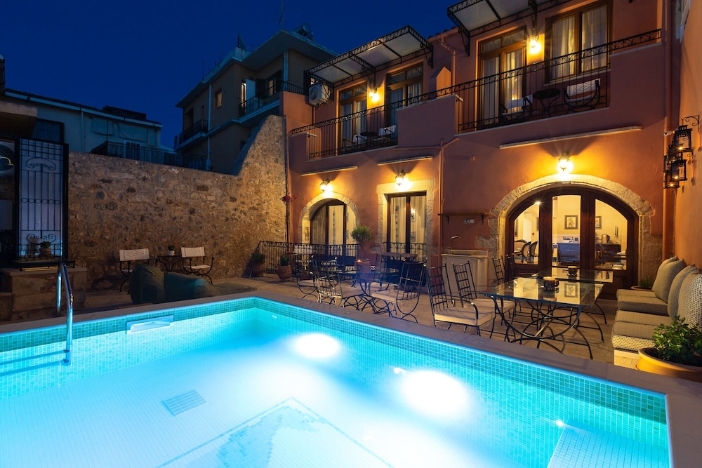 Phaedra Suites - Adults Only 3/50