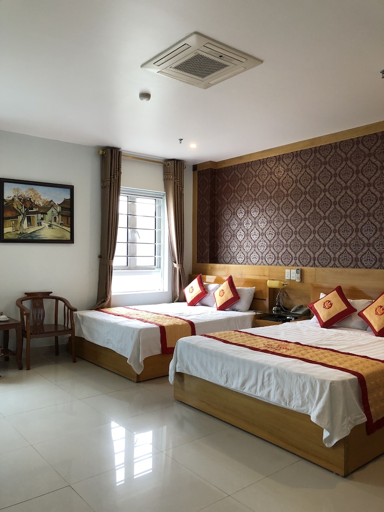 Chu Long Hotel 9/49