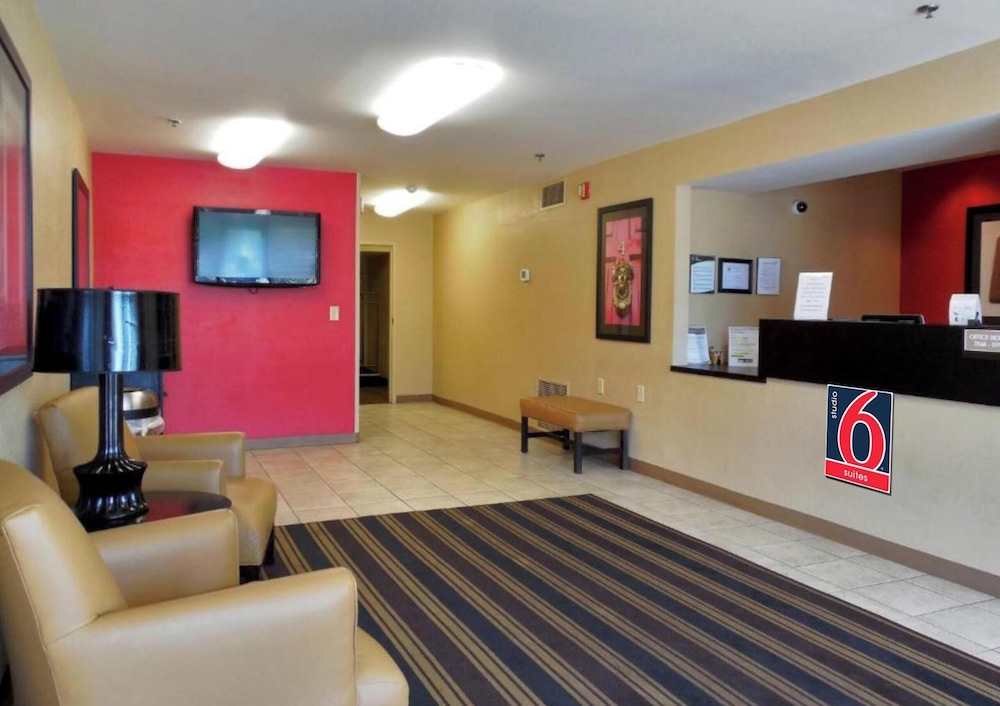 Studio 6 Extended Stay South Bend Mishawaka South IN 7/60