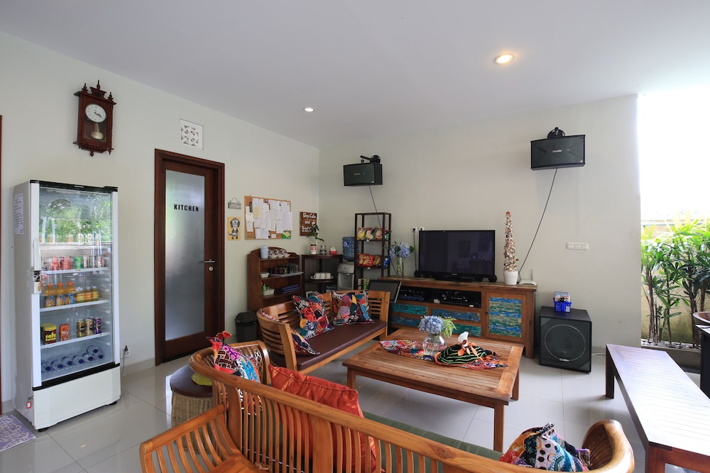 Dewivilla Hotel 24/50