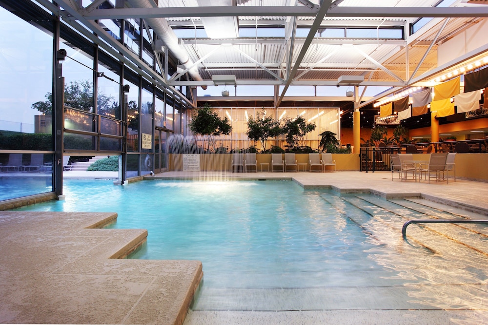 swimming pool spa