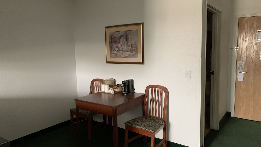 Fairbridge Inn & Suites Miles City 35/47