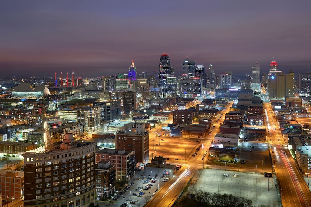The Westin Kansas City At Crown Center 44/47