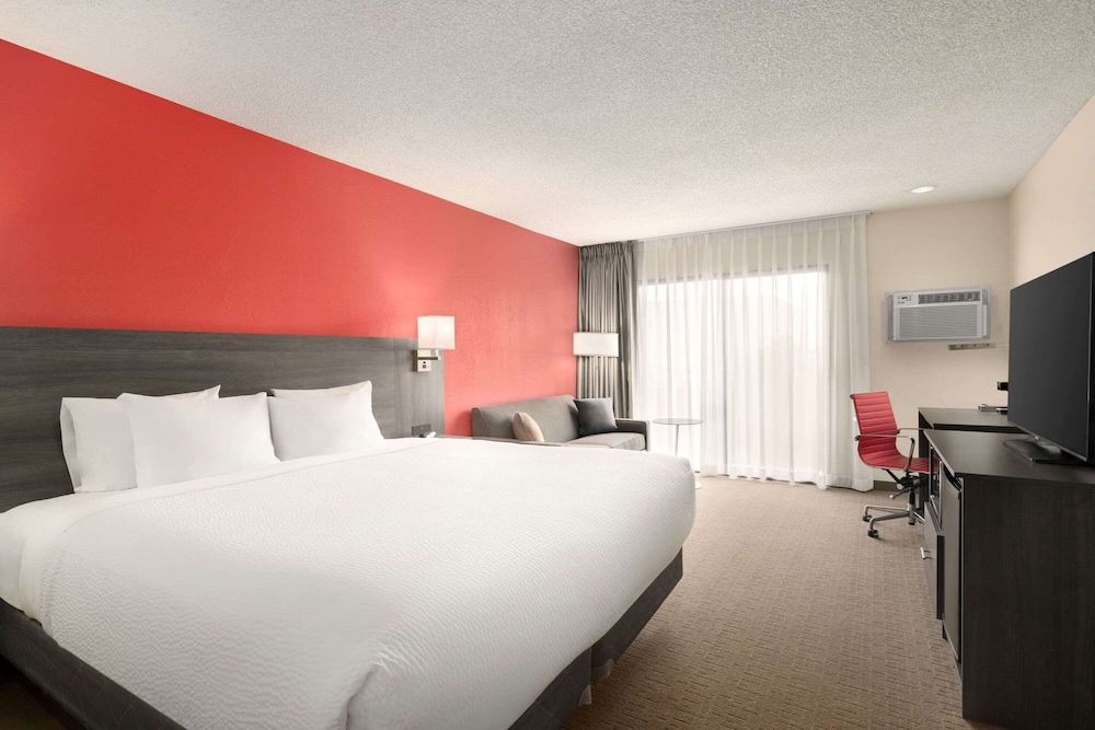 Las Palmas Hotel Tucson 11/41