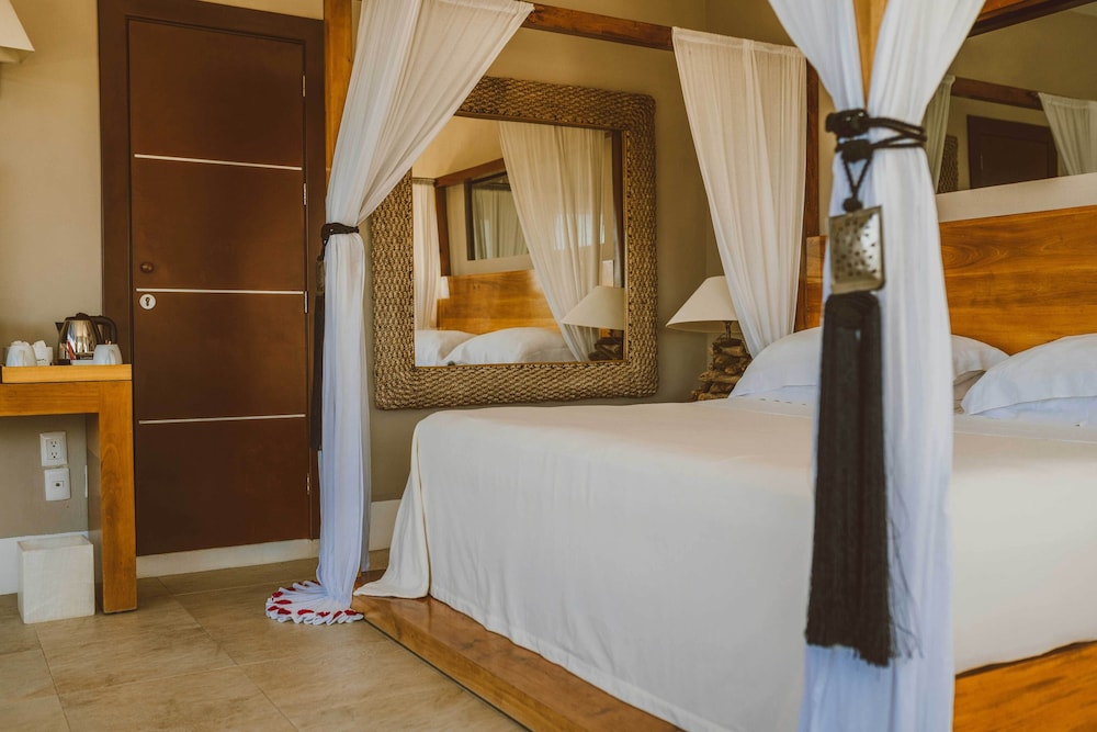 JASHITA HOTEL BOUTIQUE 19/84