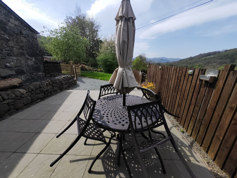 Dolgun Uchaf Guesthouse 43/47