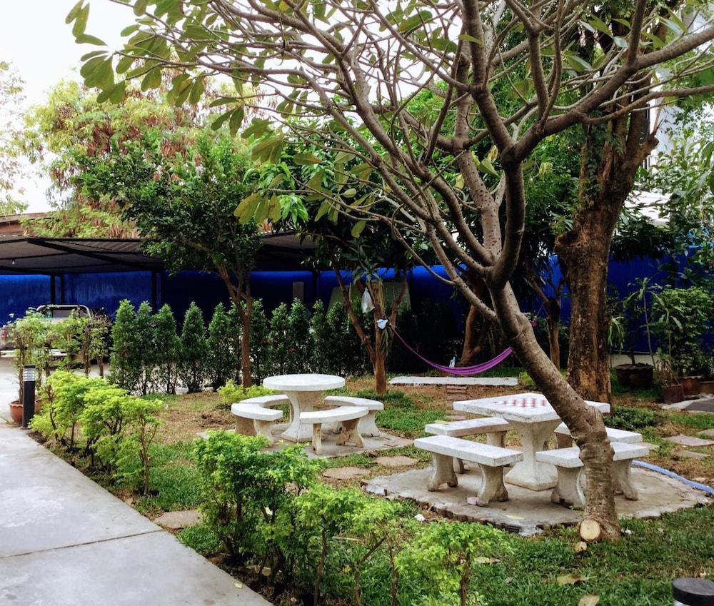 The Resto 28/30