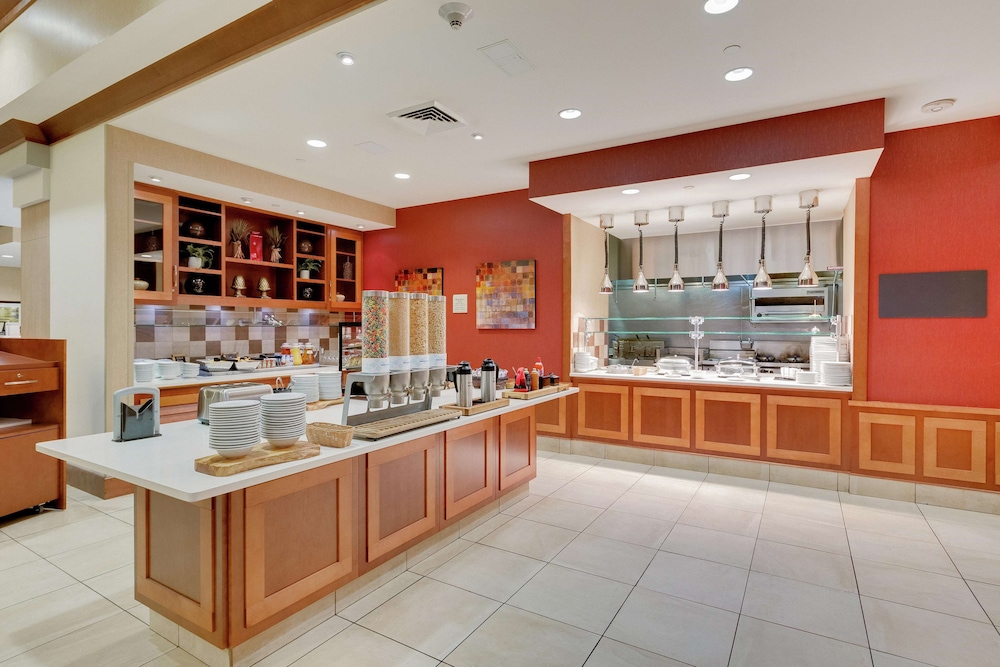 Hilton Garden Inn Milwaukee Airport 47/60