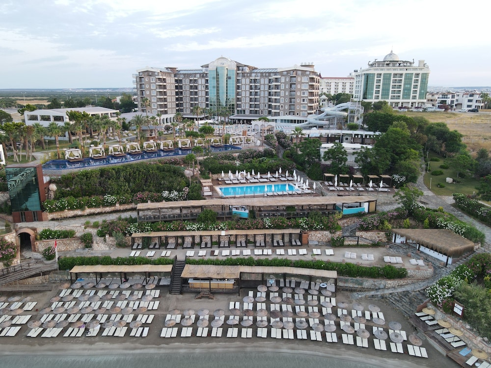 Laur Hotels Experience and Elegance in DIDIM