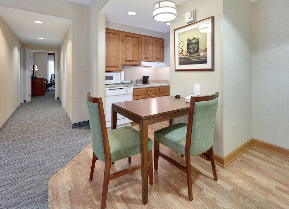 Homewood Suites by Hilton Hagerstown 37/44