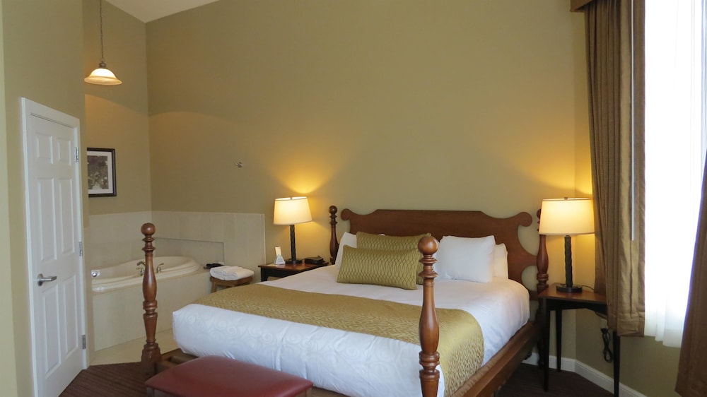 Best Western Plus Dutch Haus Inn And Suites 14/48