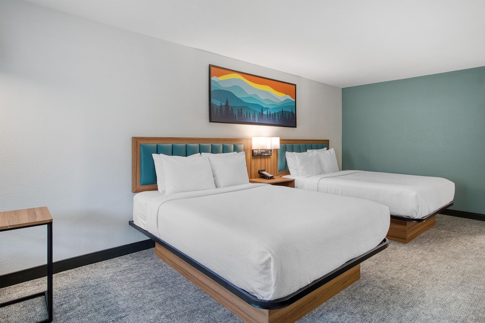 غرفة قياسية بسريرين كوين، Best Western Johnson's Inn Downtown Gatlinburg 5/8