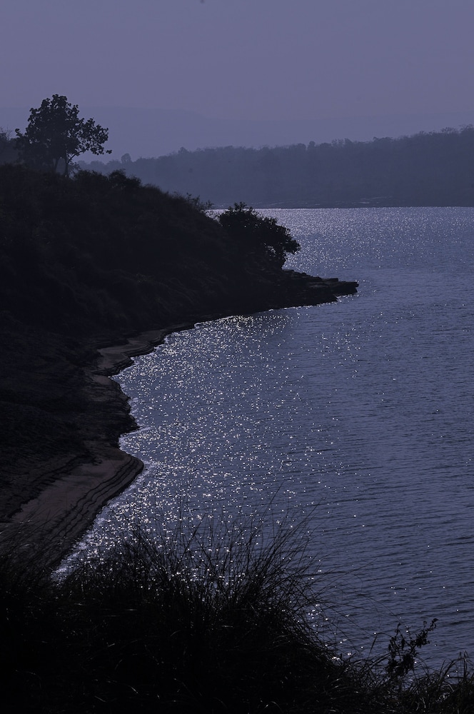 KEN RIVER LODGE 22/24