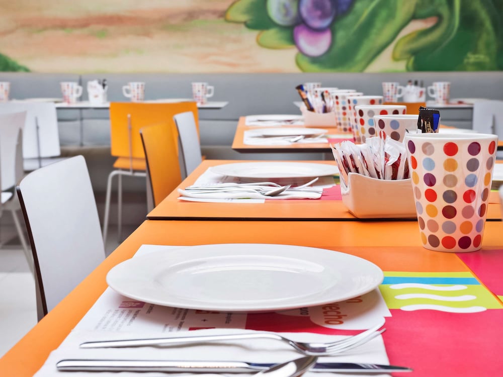 Ibis Styles Madrid Prado 36/50