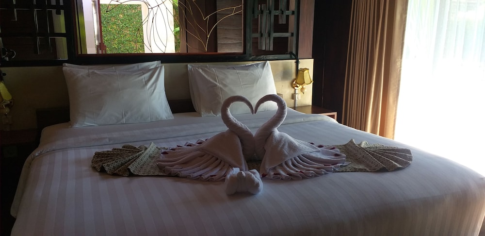2 BEDROOMS, VILLA, PRIVATE POOL