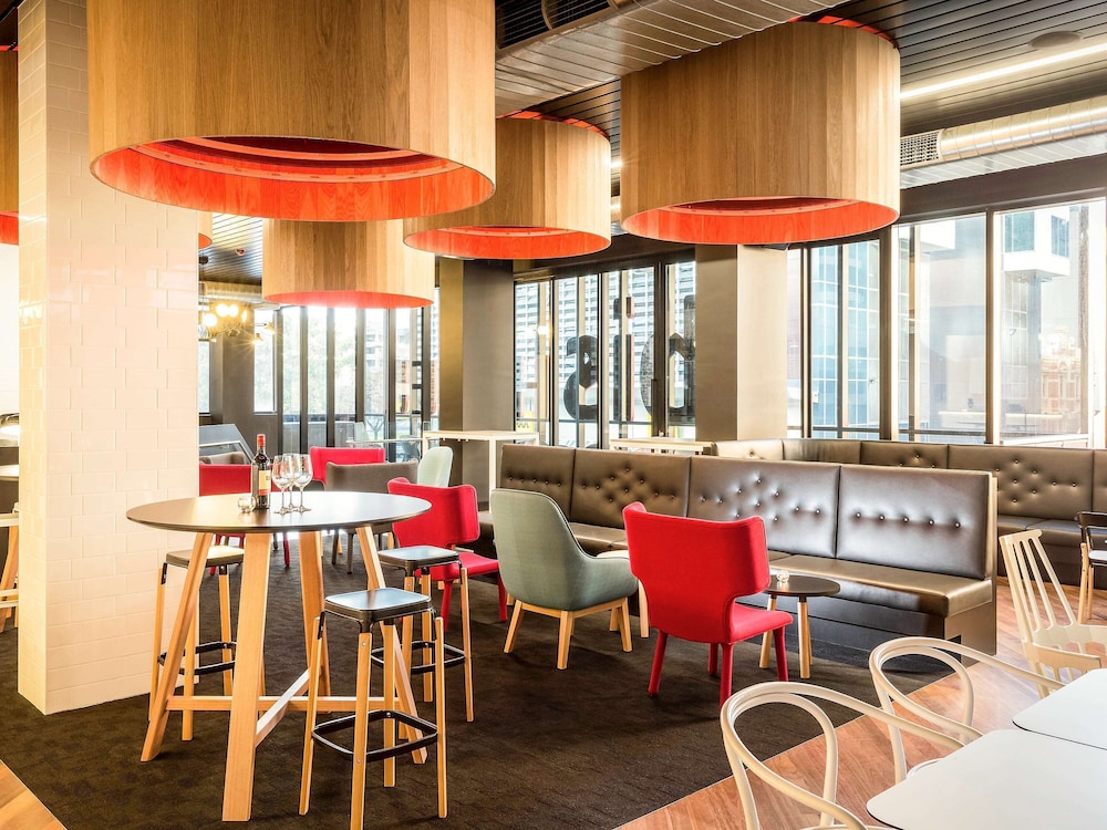 IBIS ADELAIDE 56/71