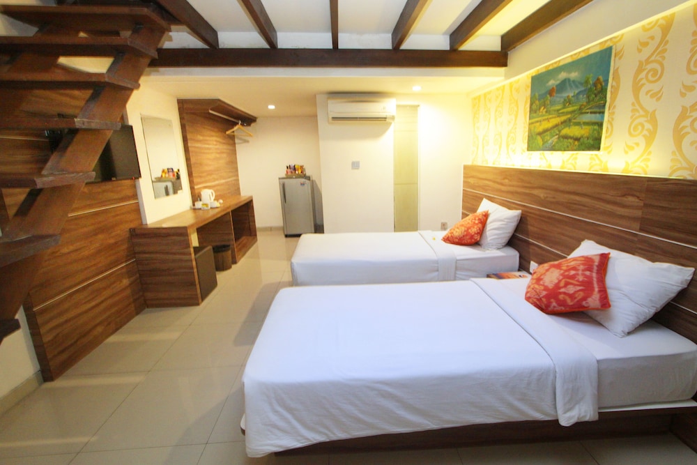 DUPLEX, FAMILY, APARTMENT