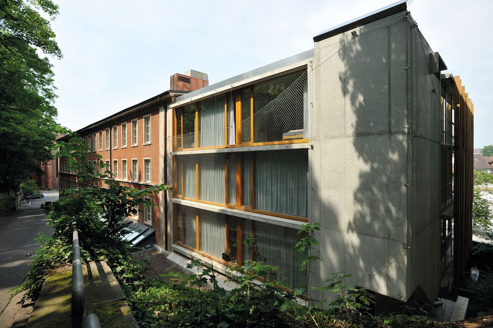 Youth Hostel Basel 4/53