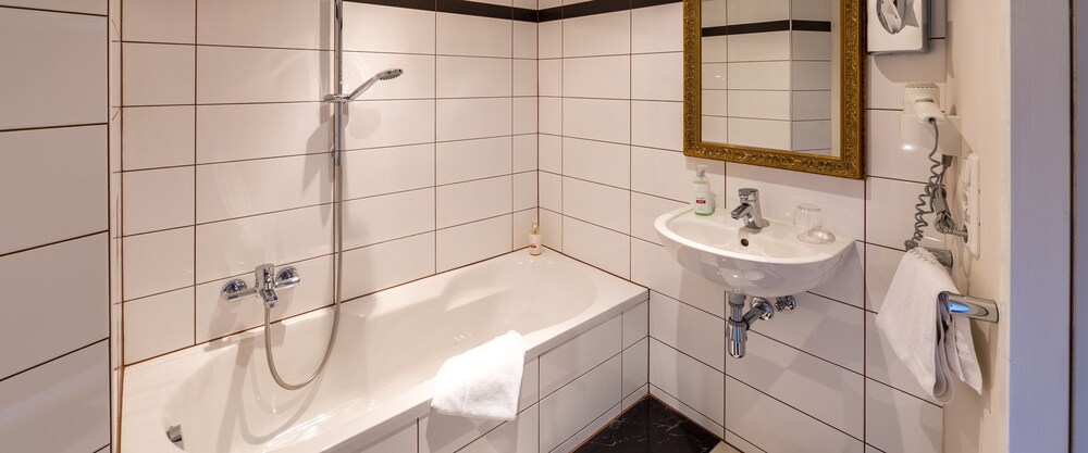 Hotel Goldener Hirsch 49/50