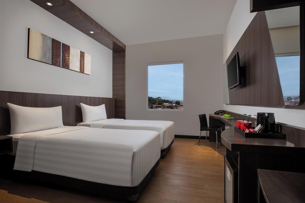 Hotel NEO Dipatiukur - Bandung by ASTON 13/34