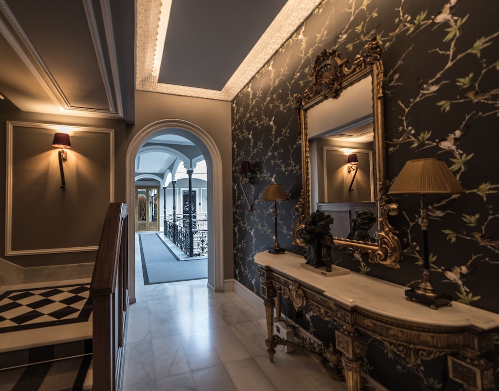 Casa Palacio Maria Luisa 47/50