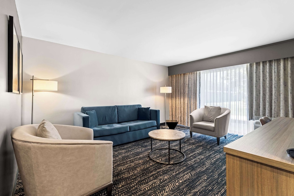 Hourglass Hotel, Trademark Collection by Wyndham 34/60