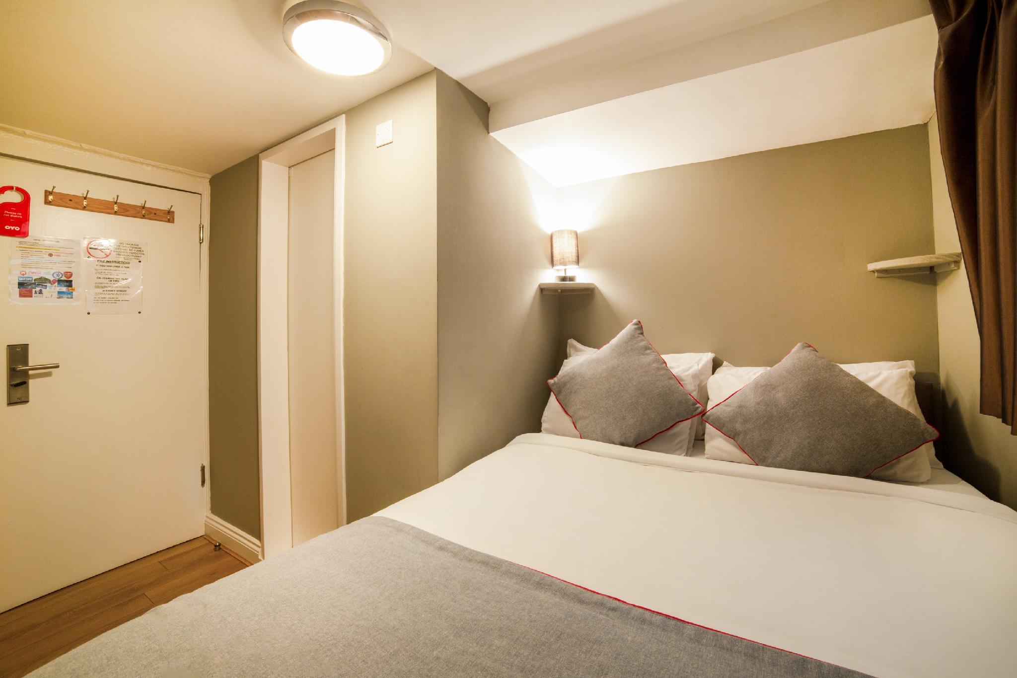 Basement, Double Bed