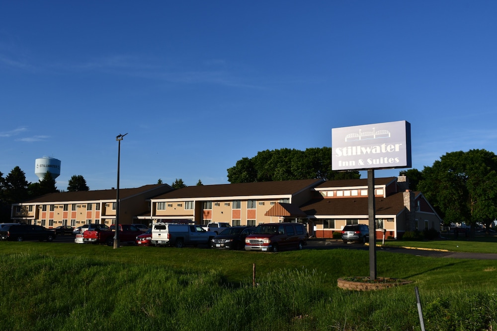 Stillwater Inn Suites 6/50