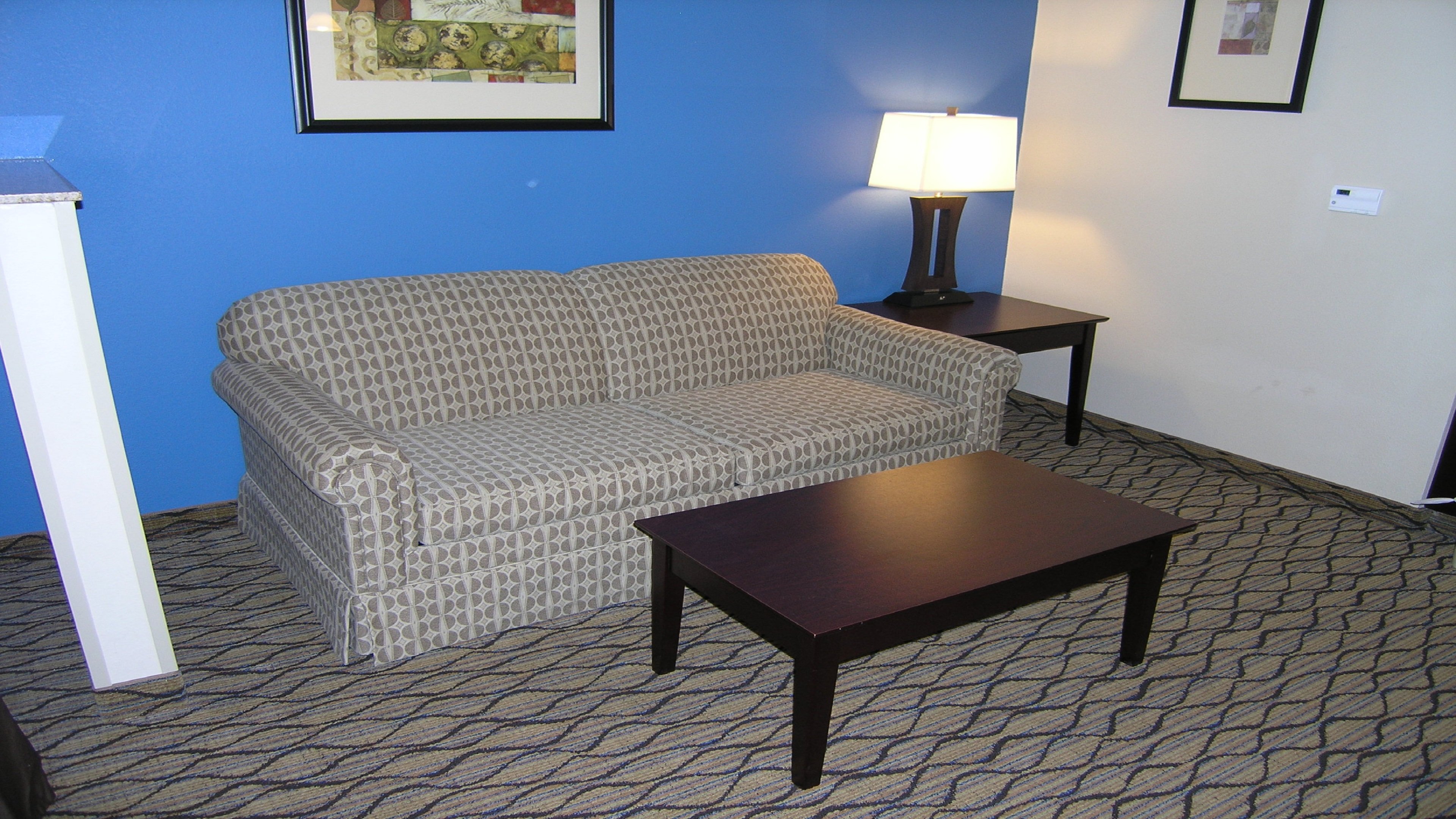 Holiday Inn Express Suites Belle Vernon 28/39
