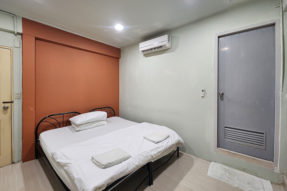 Freesia Saladaeng Silom Apartment 16/36