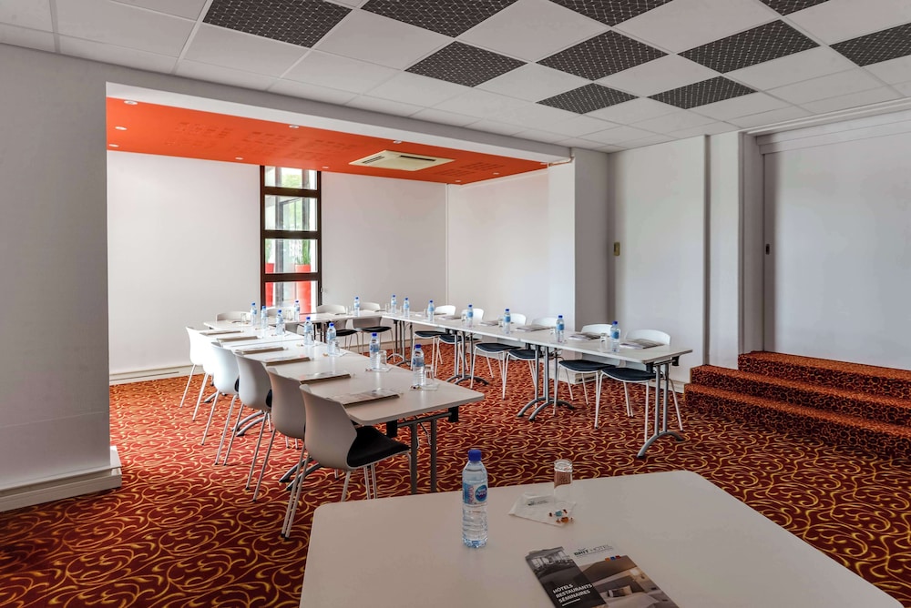 Brit Hotel Rennes Cesson - Le Floreal 62/66