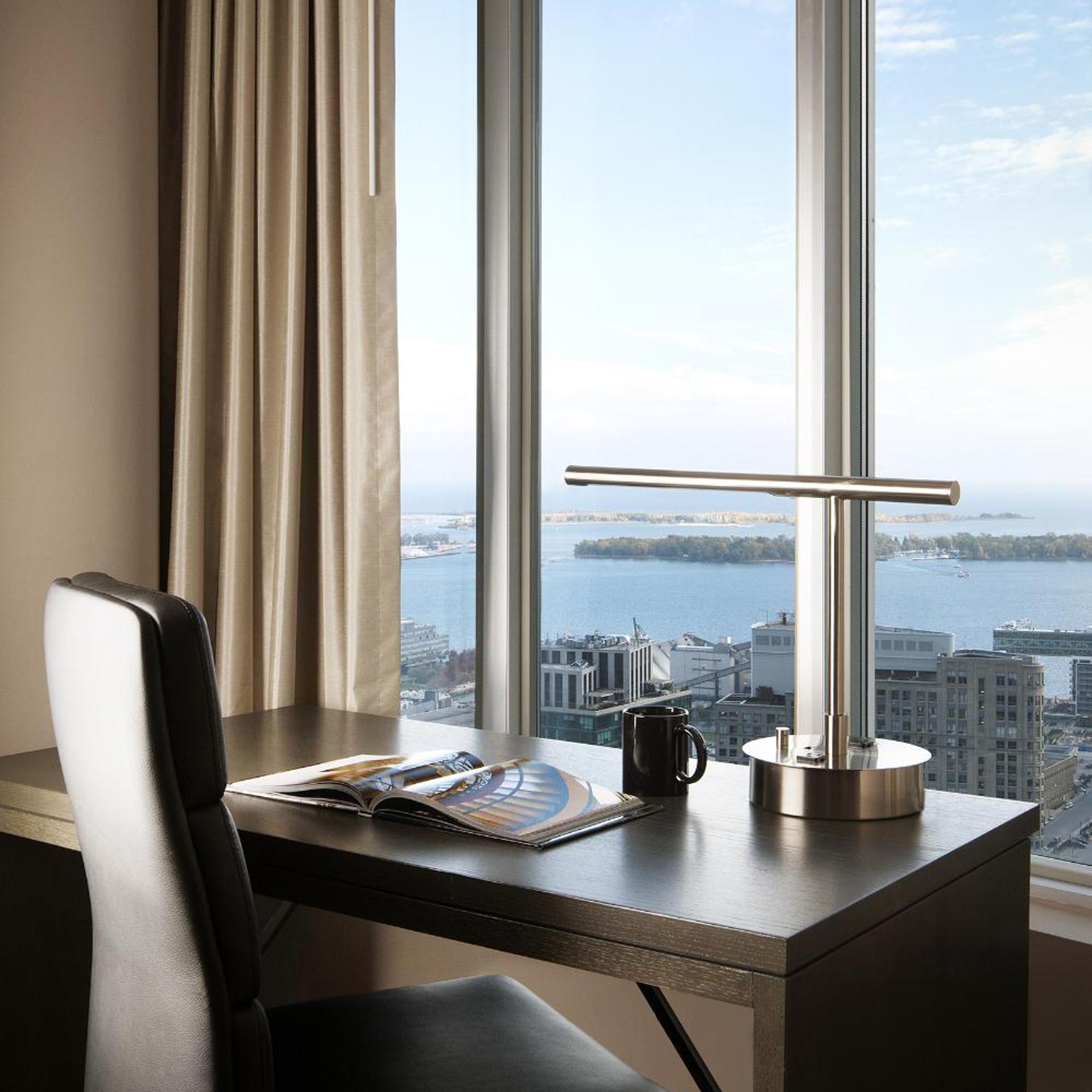 TOWER, PREMIUM, SUITE