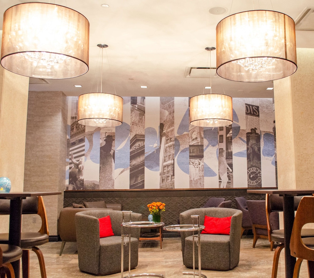 Distrikt Hotel New York City Tapestry Collection by Hilton 26/31