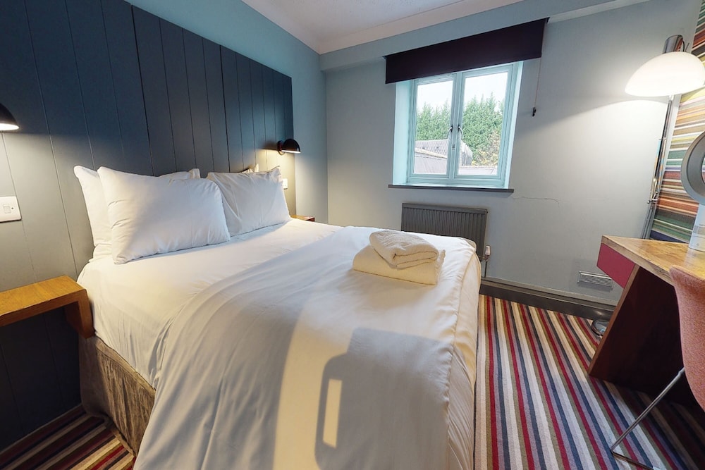 Village Hotel Manchester Cheadle 10/50