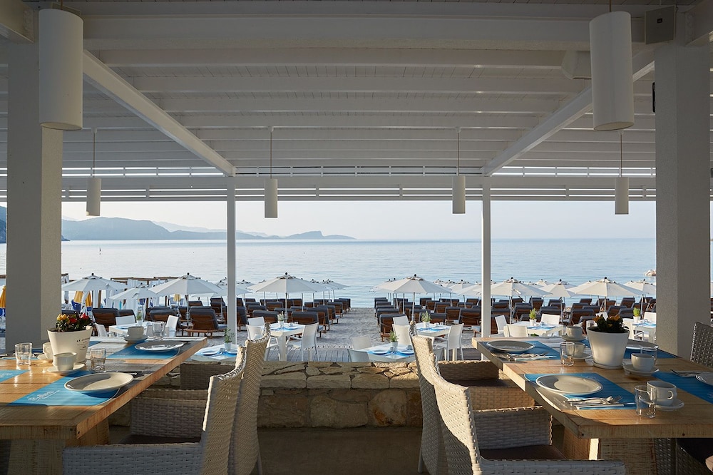 Lichnos Beach Hotel & Bungalows 31/50