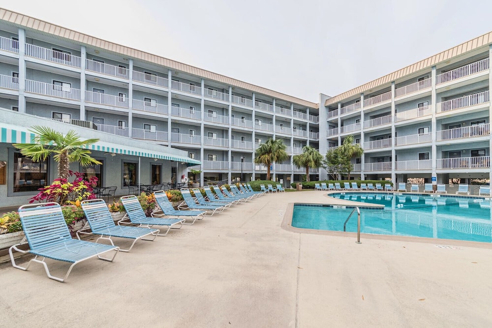 Hilton Head Resort 1/34
